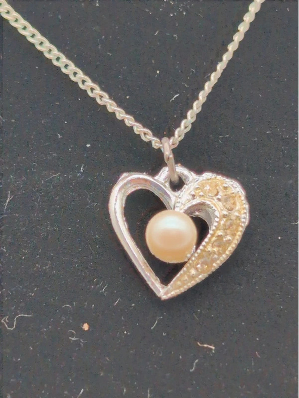Vintage Silver Tone Heart Pearl Pendant Necklace 16"